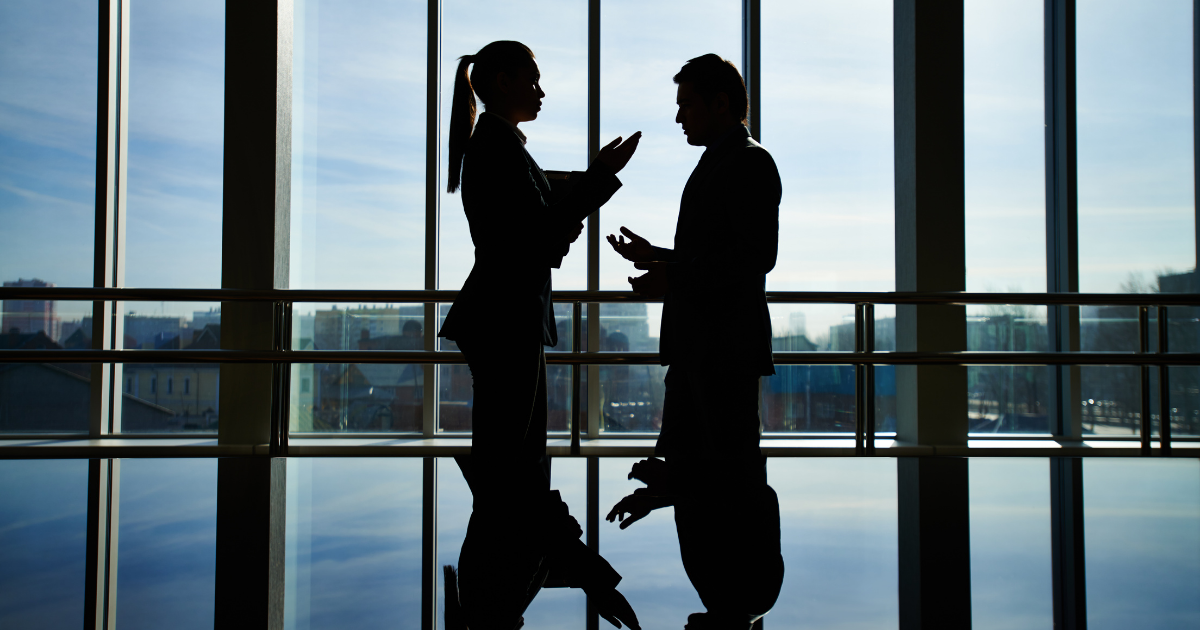 会社の人間関係が悪い様子